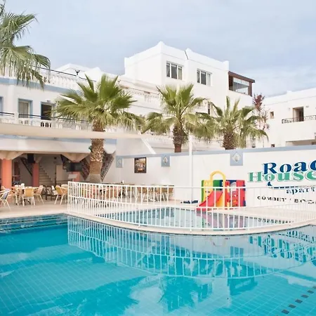 Aparthotel Roadhouse 2*